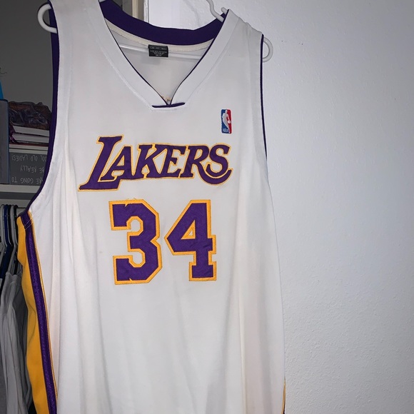 poshmark lakers jersey